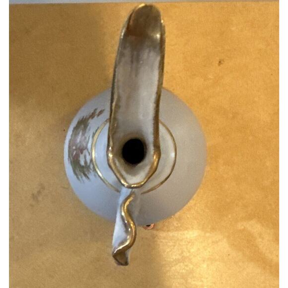 Vintage Porcelain Bud Vase 3” Diameter 6” Tall Vintage Scene Of Man Serenading - Picture 3 of 5